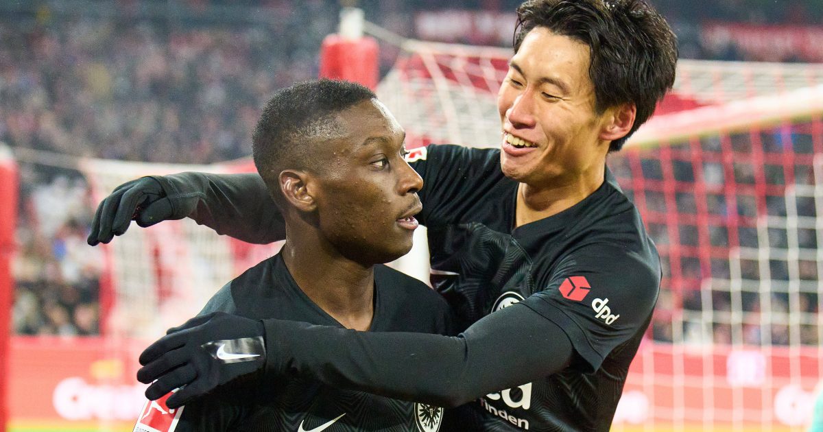  Randal Kolo Muani trifft auch gegen die Bayern zuverlässig (Foto: IMAGO / ActionPictures)