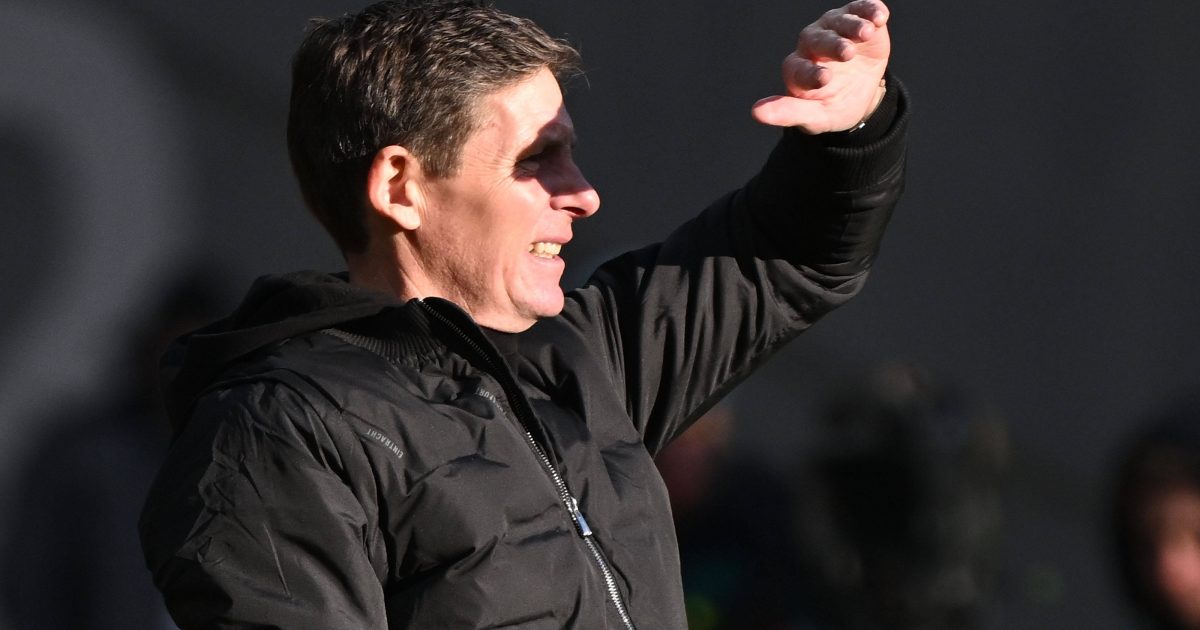  Eintracht-Trainer Oliver Glasner ist mit seinem Team auf der Suche nach der Leichtigkeit. (Bild: Imago / Jan Huebner)