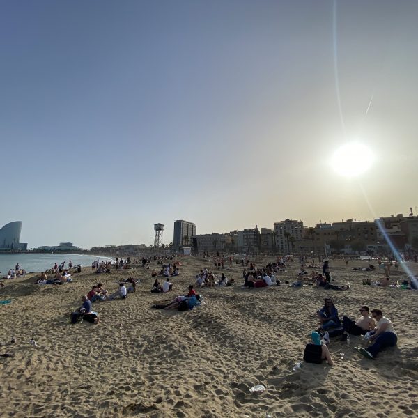  Während Flo schon den Strand von Barcelona genoss, waren Cettina und Tom noch auf dem Weg nach Spanien. (Bild: Florian Bauer / SGE4EVER.de)