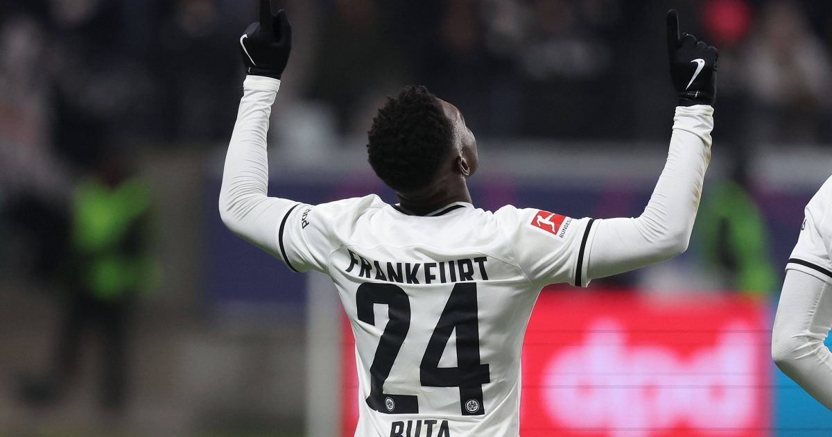  Aurélio Buta bei seinem ersten Einsatz nach langer Verletzung (Foto: IMAGO / HMB-Media)