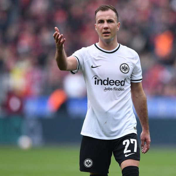  Enttäuschung bei der Eintracht: Am Samstag verloren die Adlerträger mit 1:3 in Leverkusen. (Bild: IMAGO / Revierfoto)