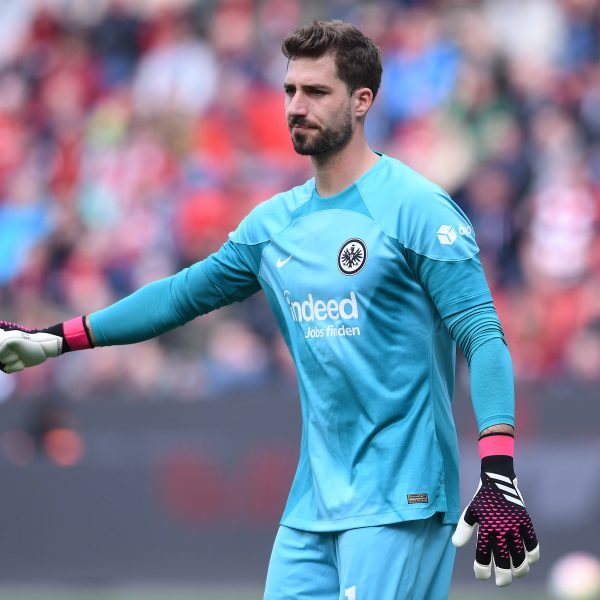  Kevin Trapp zeigte als einer der wenigen Adlerträgerr so etwas wie eine Normalform (Bild: IMAGO images / Revierfoto)