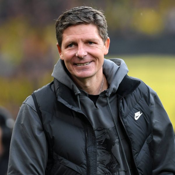  Oliver Glasner blickt hoffnungsvoll auf die kommenden Begegnungen. (Bild: IMAGO / Treese)