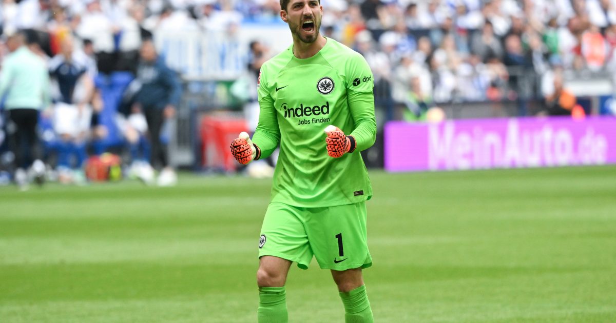  Kevin Trapp sicherte der Mannschaft gegen Schalke den Punktgewinn (Bild: IMAGO images / Team 2)