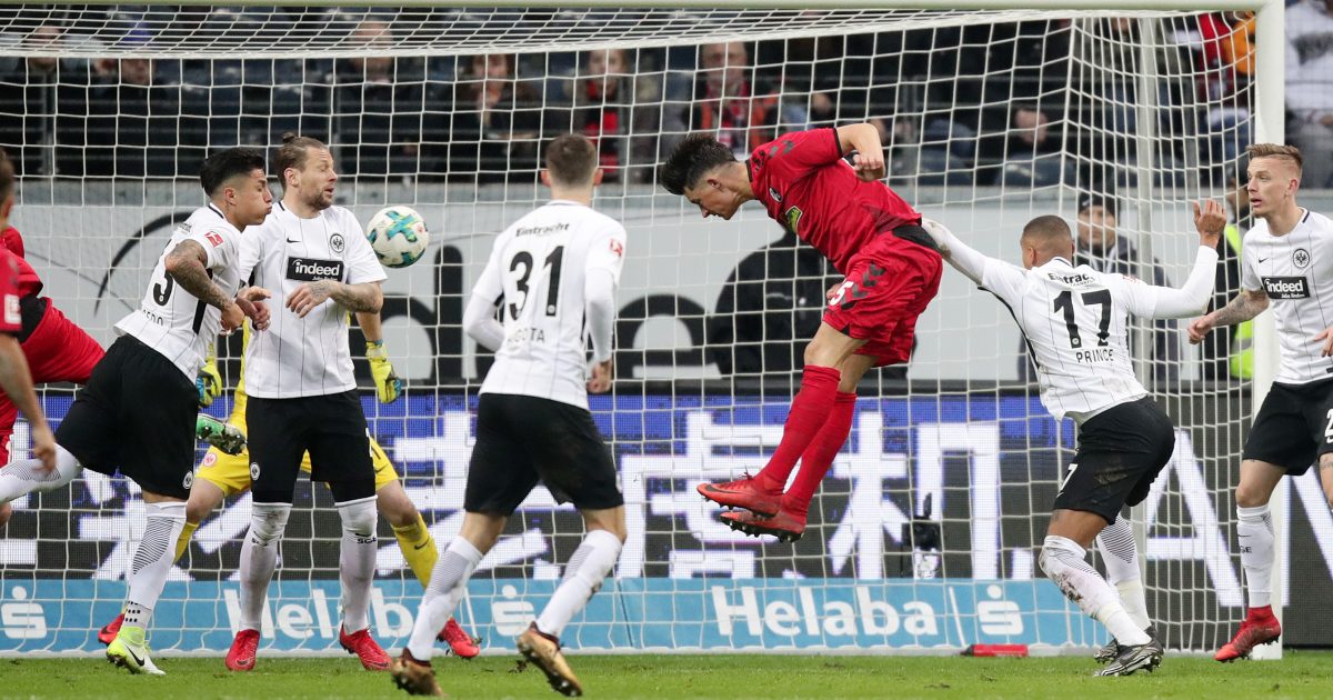 Robin Koch, hier im noch im Dress des SC Freiburg, könnte es zurück in die Bundesliga ziehen. (Foto: Heiko Rhode)