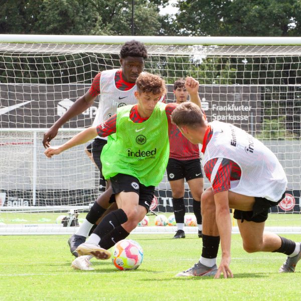  Nach wochenlangen Vorbereitungen wird es für die U21 am Samstag ernst. (Bild: Frederic Schneider/SGE4EVER.de)