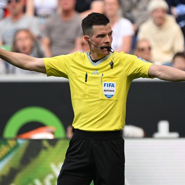  Harm Osmers und seine Kollegen müssen in der neuen Saison einige neue Regeln einstudieren. (Foto: IMAGO / Jan Huebner)