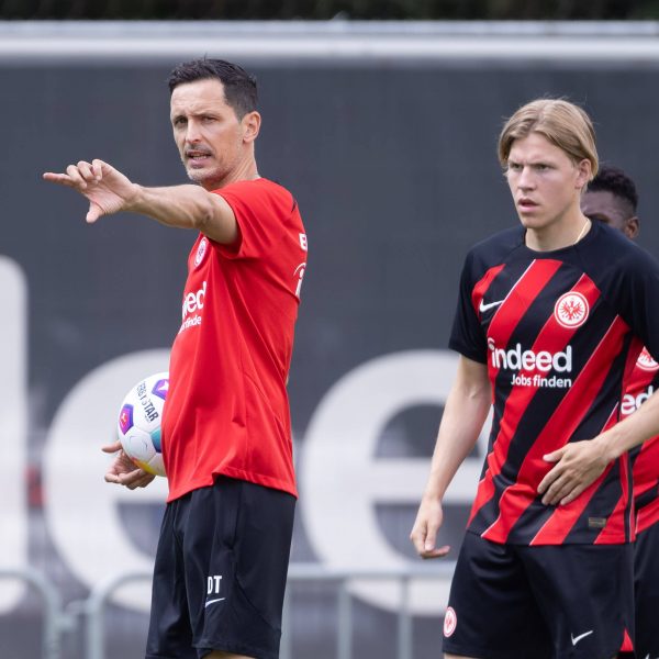  Schafft es Hauge unter Neu-Trainer Dino Toppmöller richtig in Frankfurt anzukommen? (Foto: IMAGO / Kessler-Sportfotografie)