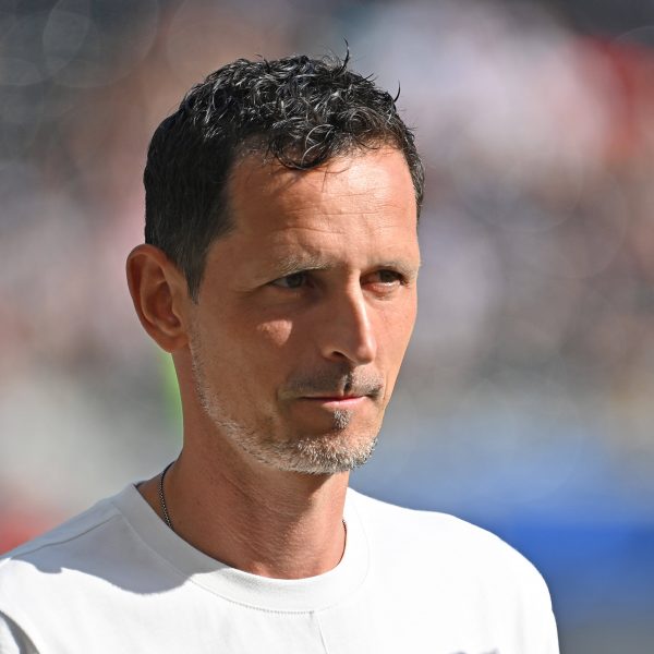  Dino Toppmöller konnte sein erstes Bundesligaspiel mit der SGE gewinnen. (Bild: IMAGO / Sven Simon)