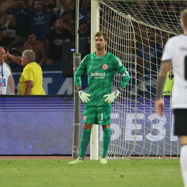  Kevin Trapp glaubt an einen Sieg im Rückspiel. (Bild: IMAGO / HMB-Media)