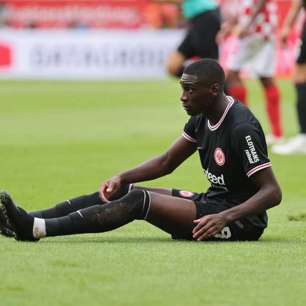  Kolo Muani will mit einem Streik seinen Wechsel nach Frankreich forcieren. (Foto: IMAGO / HMB-Media)