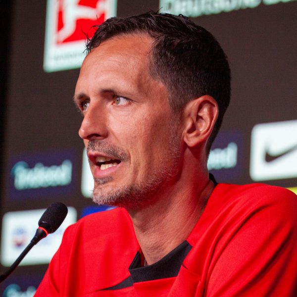  Dino Toppmöller freut sich auf sein erstes Bundesligaspiel als Cheftrainer. (Bild: Frederic Schneider/SGE4EVER.de)