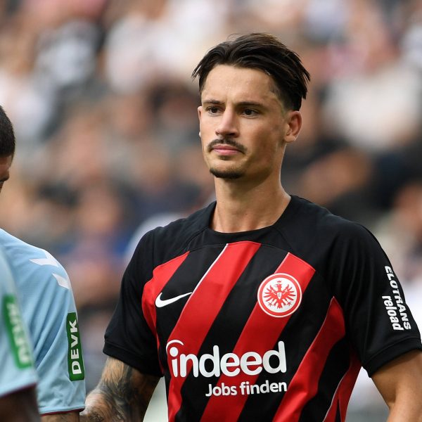  Die Figur für den Frankfurter Defensiv-Wandel: Robin Koch bringt Sicherheit. (Foto: IMAGO / Treese)