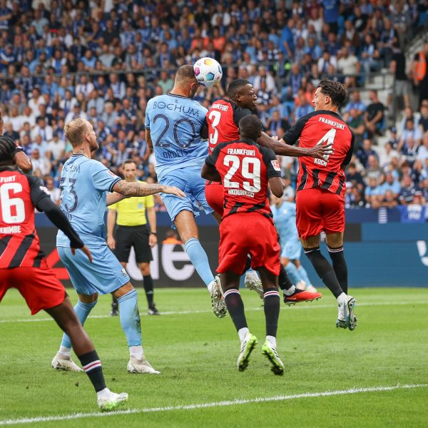  Die SGE muss in Bochum alles reinwerfen. (Foto: IMAGO / Beautiful Sports)