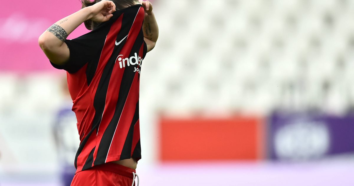 So hatten sich die SGE-Frauen den Start in de Bundesliga nicht vorgestellt. (Foto: IMAGO / Fotografie73)