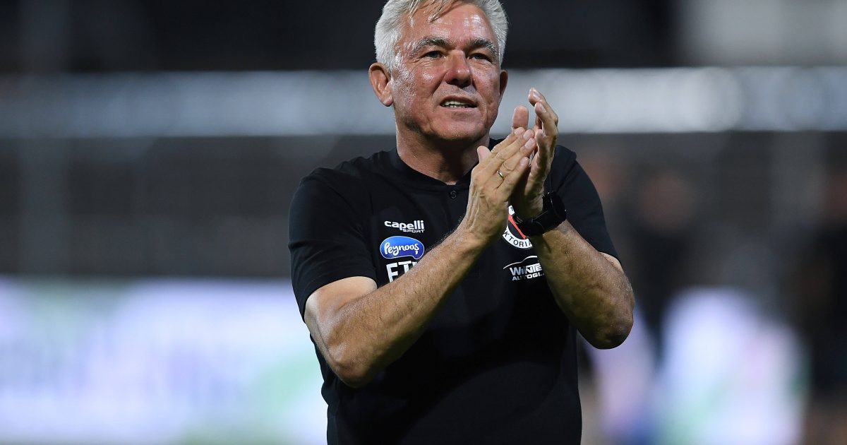  Kölner Trainer mit Frankfurter Vergangenheit: Olaf Janßen. (Foto: IMAGO / Revierfoto)