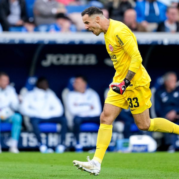  Pflichtspieldebüt auf internationalem Bankett: Jens Grahl (Bild: IMAGO images / foto2press)