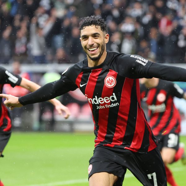  Omar Marmoush schnürt seinen ersten Bundesliga-Doppelpack. (Foto: IMAGO / osnapix)