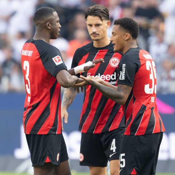  Die SGE muss auf gleich zwei Stamm-Verteidiger verzichten. (Foto: IMAGO / Kessler-Sportfotografie)