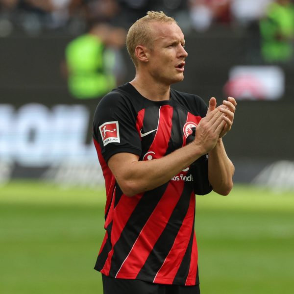  Sebastian Rode wird im Sommer 2024 seine Profikarriere bei der SGE beenden. (Foto: IMAGO / osnapix)