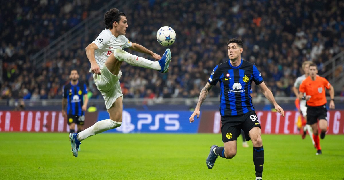  Roko Simic (links) - hier im Duell mit Inter Mailand - wird mit der SGE in Verbindung gebracht. (Foto: imago/GEPA pictures)