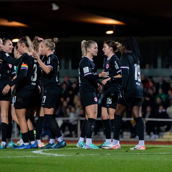  Die SGE-Frauen entführten drei Punkte aus der Hansestadt. (Foto: IMAGO / Eibner)