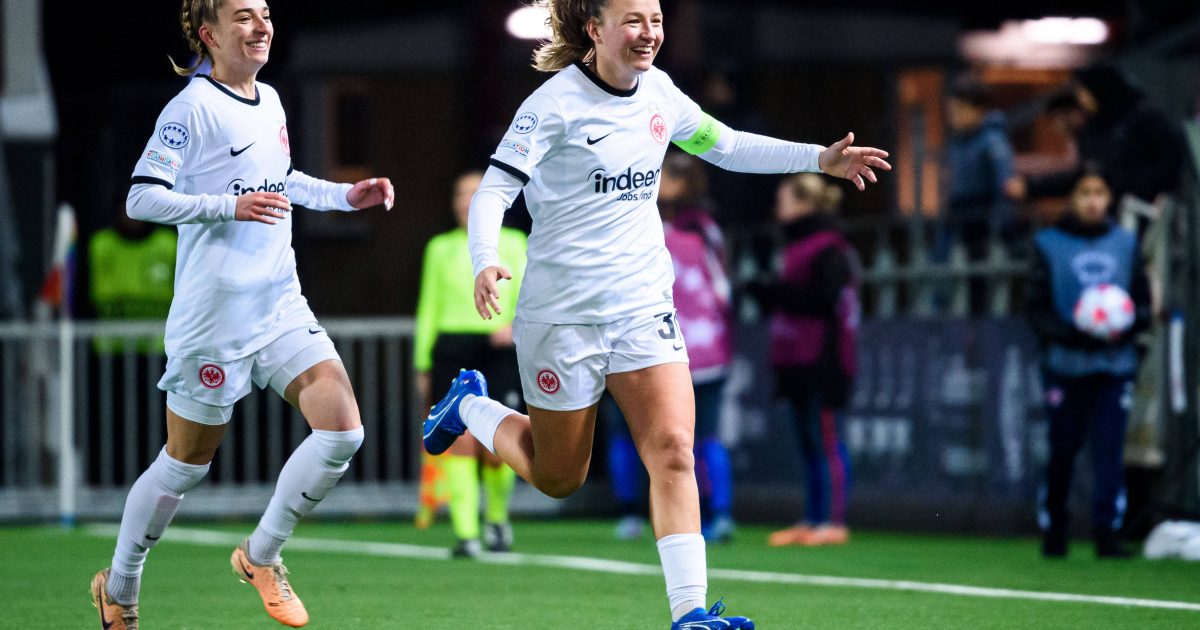 Tanja Pawollek (re.) erzielte das erste Champions League-Tor der SGE. (Foto: IMAGO / Bildbyran)