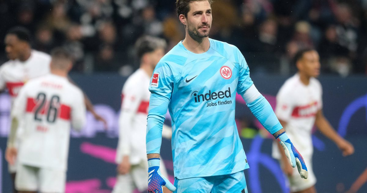  Kevin Trapp musste gegen Stuttgart zweimal hinter sich greifen. (Foto: IMAGO / Eibner)