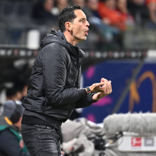  Die Polizeigewerkschaft kritisiert auch Dino Toppmöller. (IMAGO / Sven Simon)