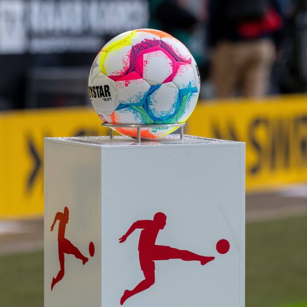  Die DFL-Mitgliederversammlung hat entschieden: der Weg für einen Liga-Investor ist frei. (Foto: imgo/Hartenfelser)