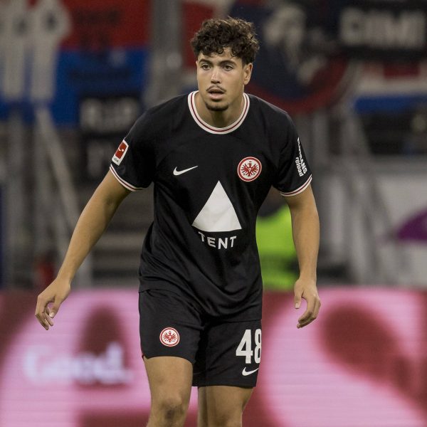  Nacho Ferri sorgte für den einzigen Jubel am Samstag für die SGE zu Gast bei der TuS Koblenz. (Archiv-Foto bei den Profis: IMAGO / Beautiful Sports)