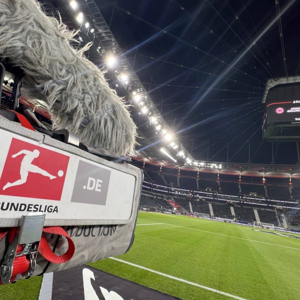  Bekommt der deutsche Fußball bald eine Finanzspritze? (Foto: IMAGO / Sven Simon)