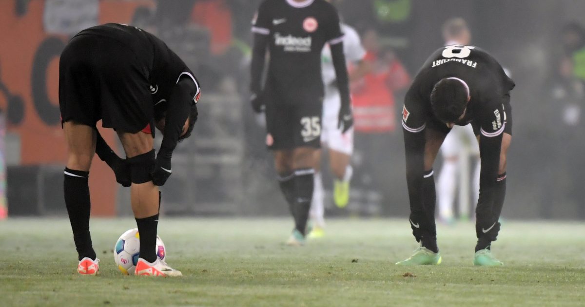 Hängende Köpfe, schlechte Leistung. (Foto; IMAGO / Jan Huebner)