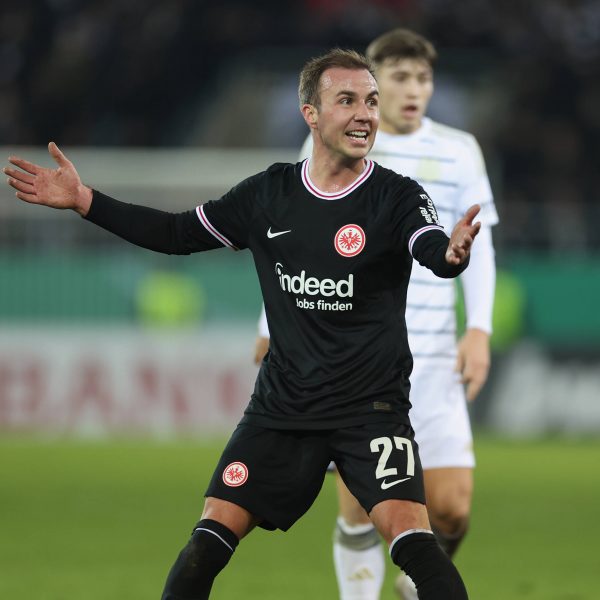  Mario Götze konnte seiner Mannschaft heute nicht helfen. (Foto: IMAGO / HMB-Media)