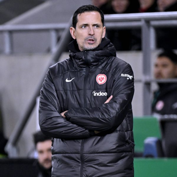  Dinot Toppmöller besitzt bei der SGE einen Vertrag bis 2026. (Foto: IMAGO / Laci Perenyi)