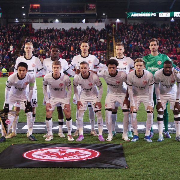  Eintracht Frankfurt erwartet: Union SG (Bild: IMAGO images / MB Media Solutions)