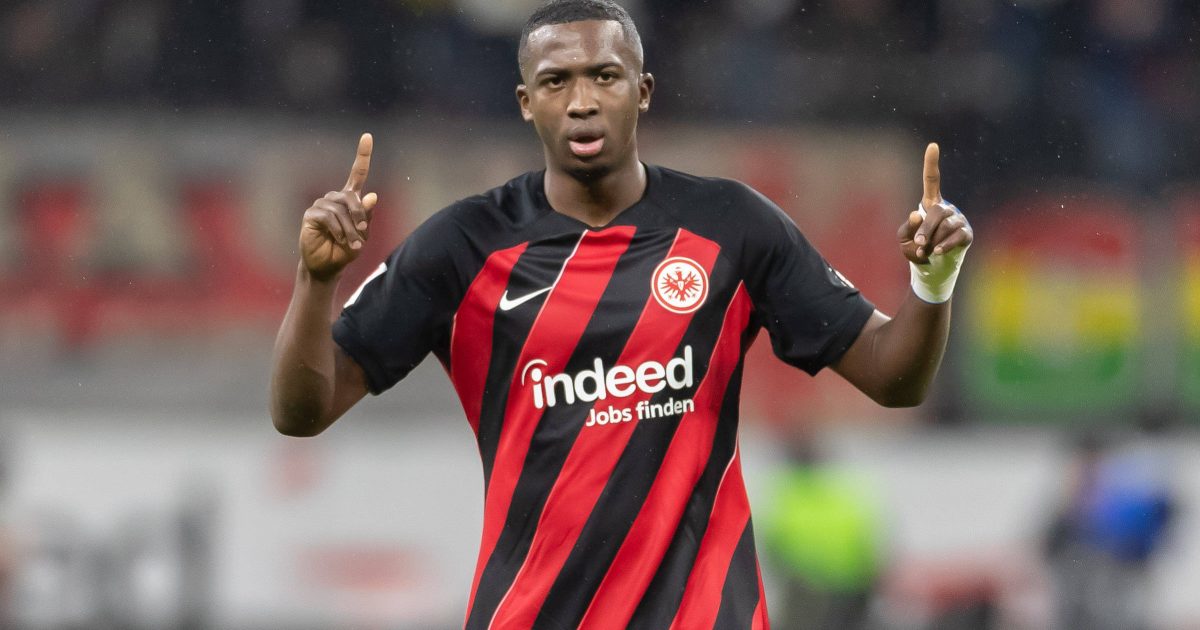  Hat nach starken Monaten in Frankfurt offenbar das Interesse Madrids geweckt: Willian Pacho. (Foto: IMAGO / eu-images)