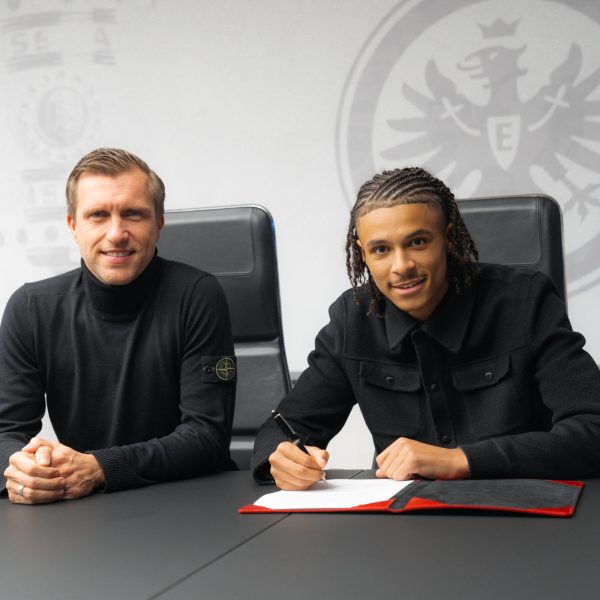  Markus Krösche tütet mit Bahoya den nächsten Wintertransfer ein! (Bild: Eintracht Frankfurt)