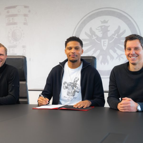  Nun offiziell: Amenda wird Adlerträger ab Sommer (Bild: Eintracht Frankfurt)