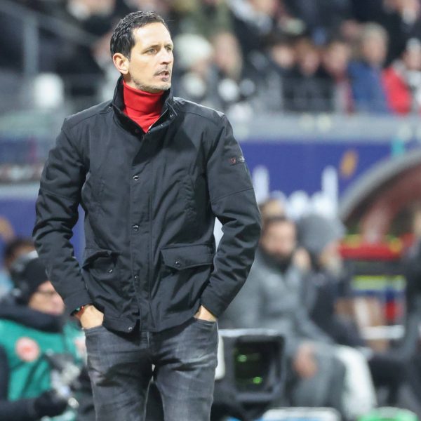  Der Fokus von Dino Toppmöller liegt voll und ganz auf der Partie in Darmstadt. (Foto: IMAGO / osnapix)