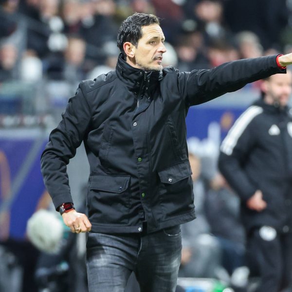  Dino Toppmöller in seinem Element. (Foto: IMAGO / osnapix)
