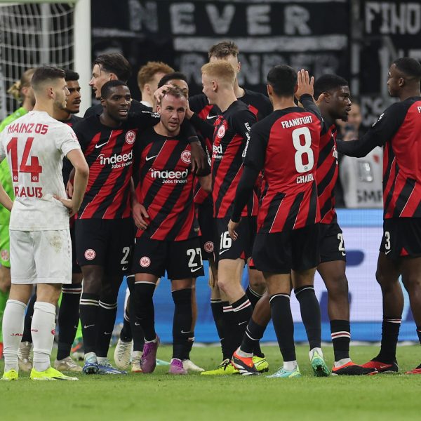  Mario Götze erzielte in einem schwachen Bundesliga-Spiel das Tor des Tages. (Foto: IMAGO / HMB-Media)