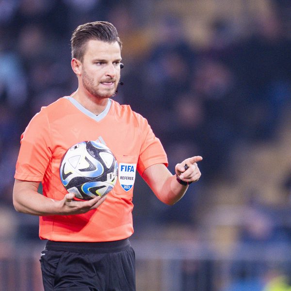  Daniel Schlager hat die RefCam bereits in Liga drei getestet. (Foto: IMAGO / Noah Wedel)