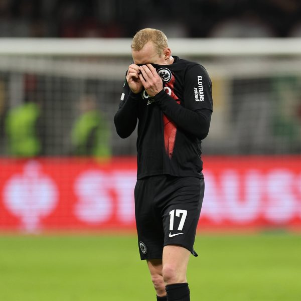  Sebastian Rode ist sichtlich enttäuscht. (Foto: imago/HMB-Media)