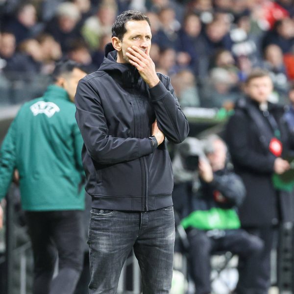  Seltsame Fragen auf die richtigen Antworten. (Foto: IMAGO / osnapix)