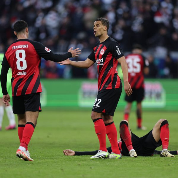  Timmy Chandler bereitete gegen Wolfsburg den Ausgleich vor. (Foto: IMAGO / HMB-Media)