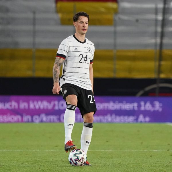  Robin Koch im Dress der Nationalmannschaft: Ein Bild, dass wir in naher Zukunft wieder sehen werden? (Foto: IMAGO / Schüler)