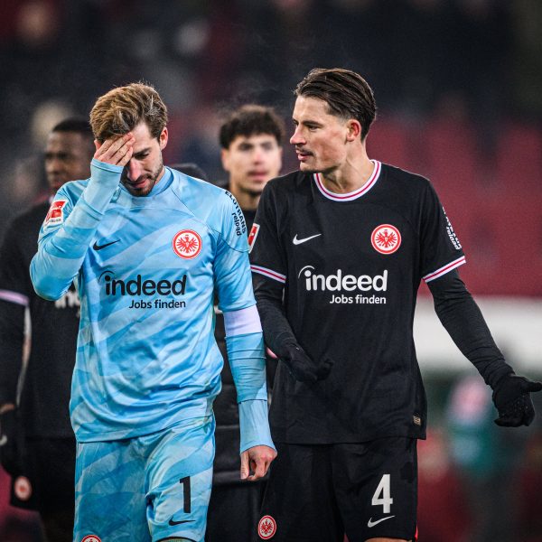  Robin Koch (rechts) fährt mit zur EM, während Kevin Trapp (links) zu Hause bleiben muss. (Foto: IMAGO / Langer)