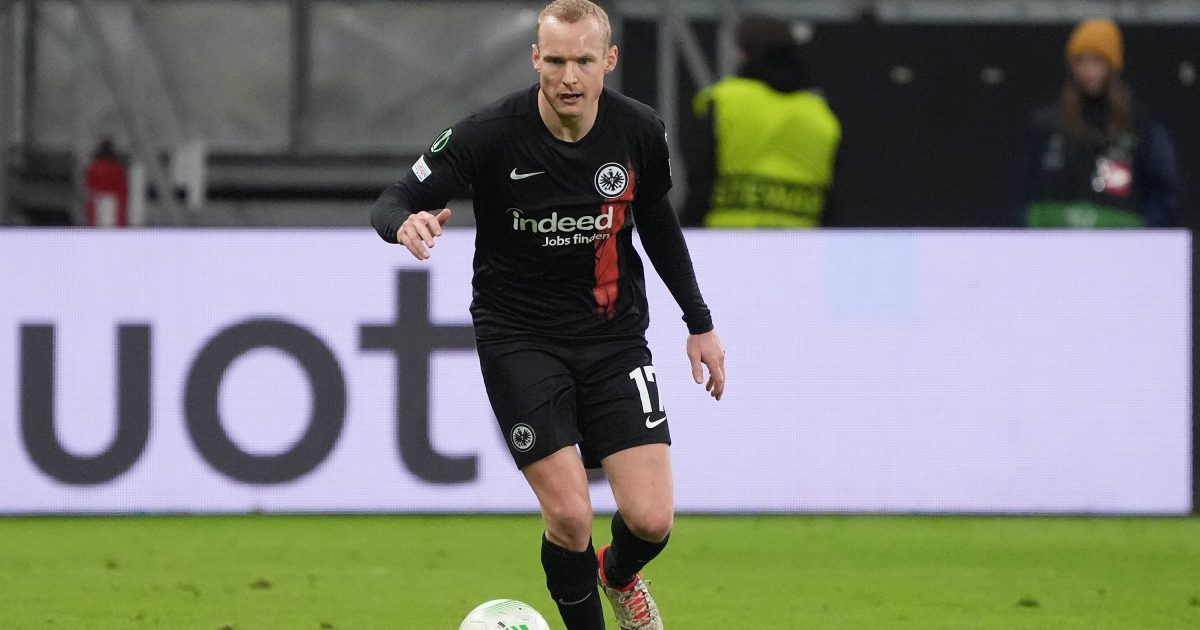  Kapitän Sebastian Rode will alles geben, um nochmal für die Eintracht auf dem Platz zu stehen. (Foto: IMAGO / Schüler)