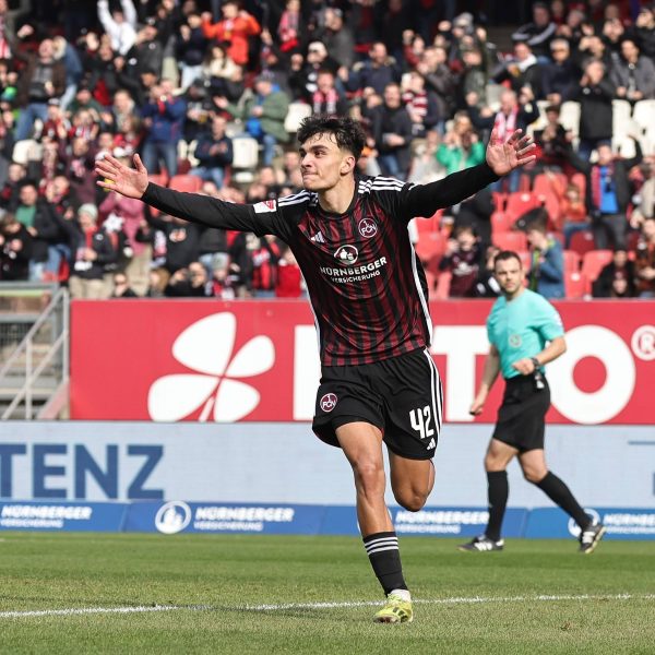  Can Uzun wird wohl ab der kommenden Saison den Adler auf der Brust tragen. (Foto: IMAGO / Zink)